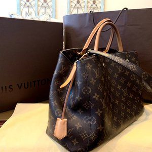 Louis Vuitton Montaigne MM Bag